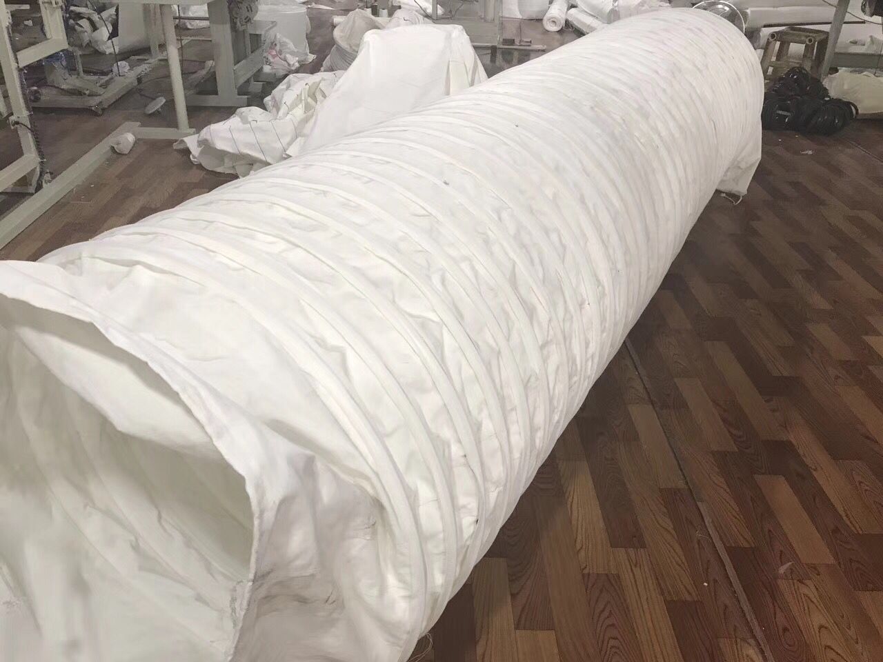 Ống h&uacute;t bụi xi măng vải Polyester